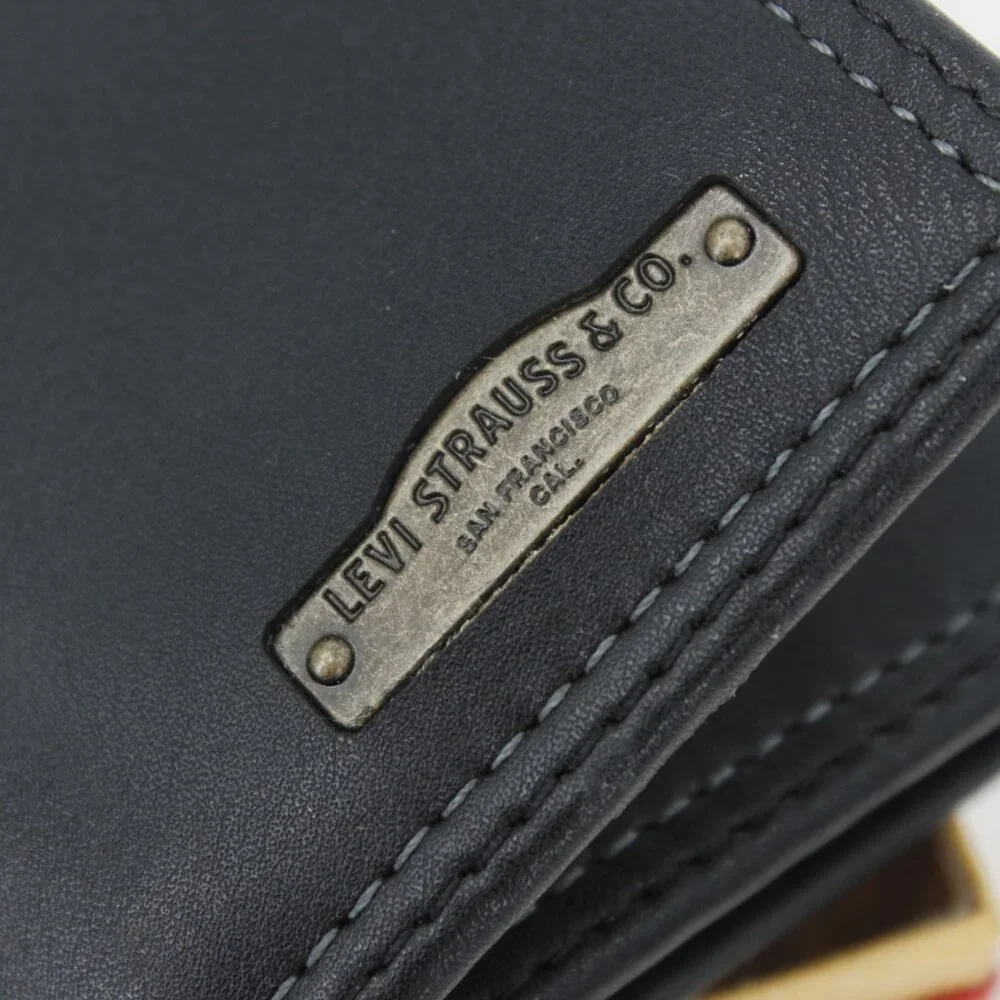Levi’s Men's Black Leather RFID Extra Capacity Trifold Wallet - NWT‎